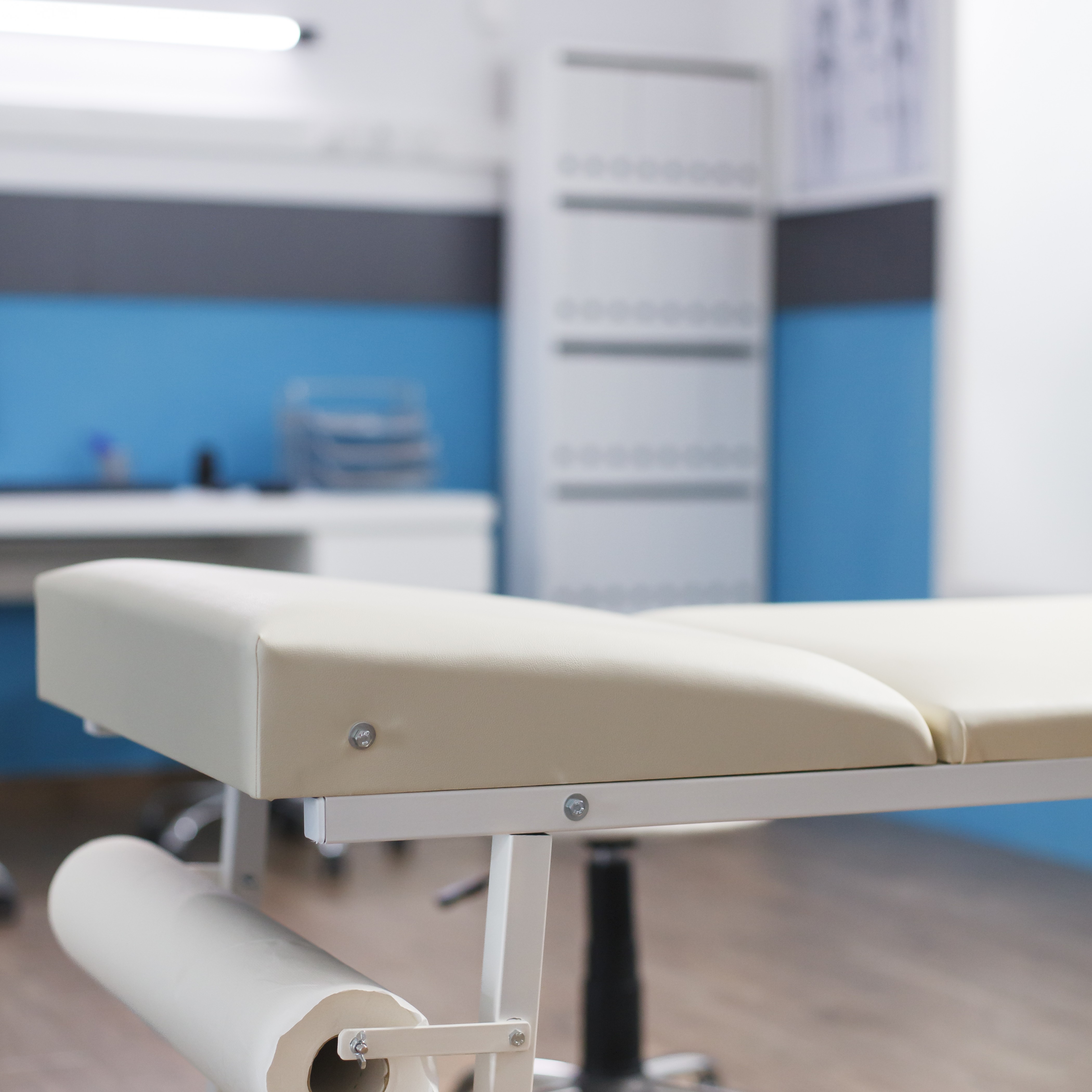 Консультация флеболога + УЗДС вен нижних конечностей за 3850 руб.